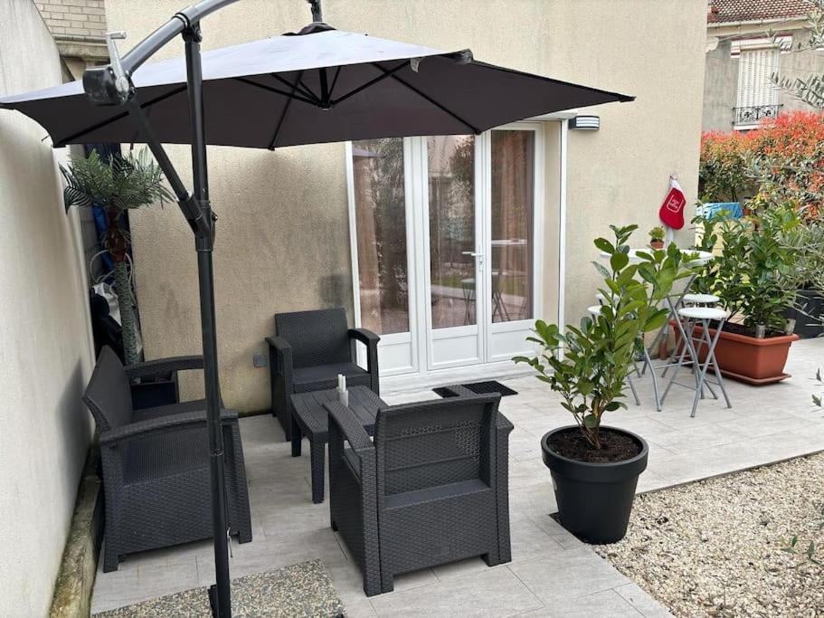 Charmante Maison Bord De Marne Maisons-Alfort Esterno foto