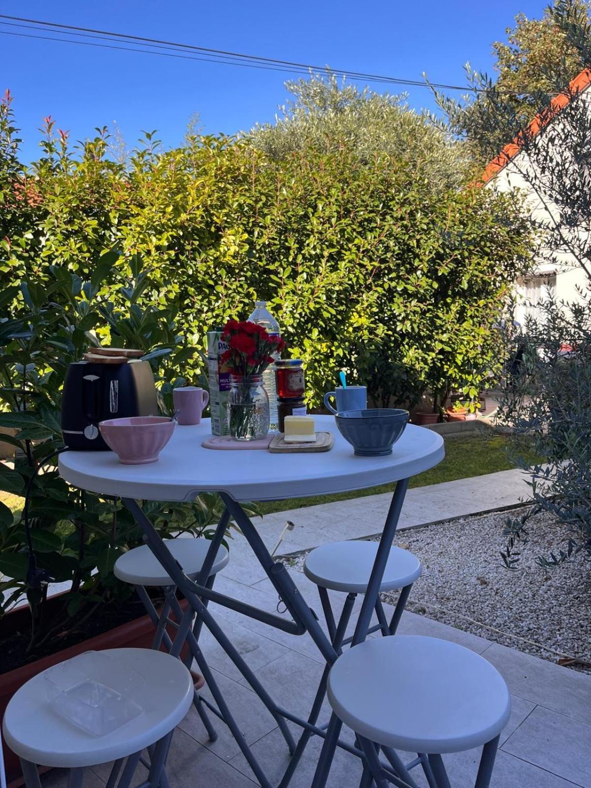 Charmante Maison Bord De Marne Maisons-Alfort Esterno foto